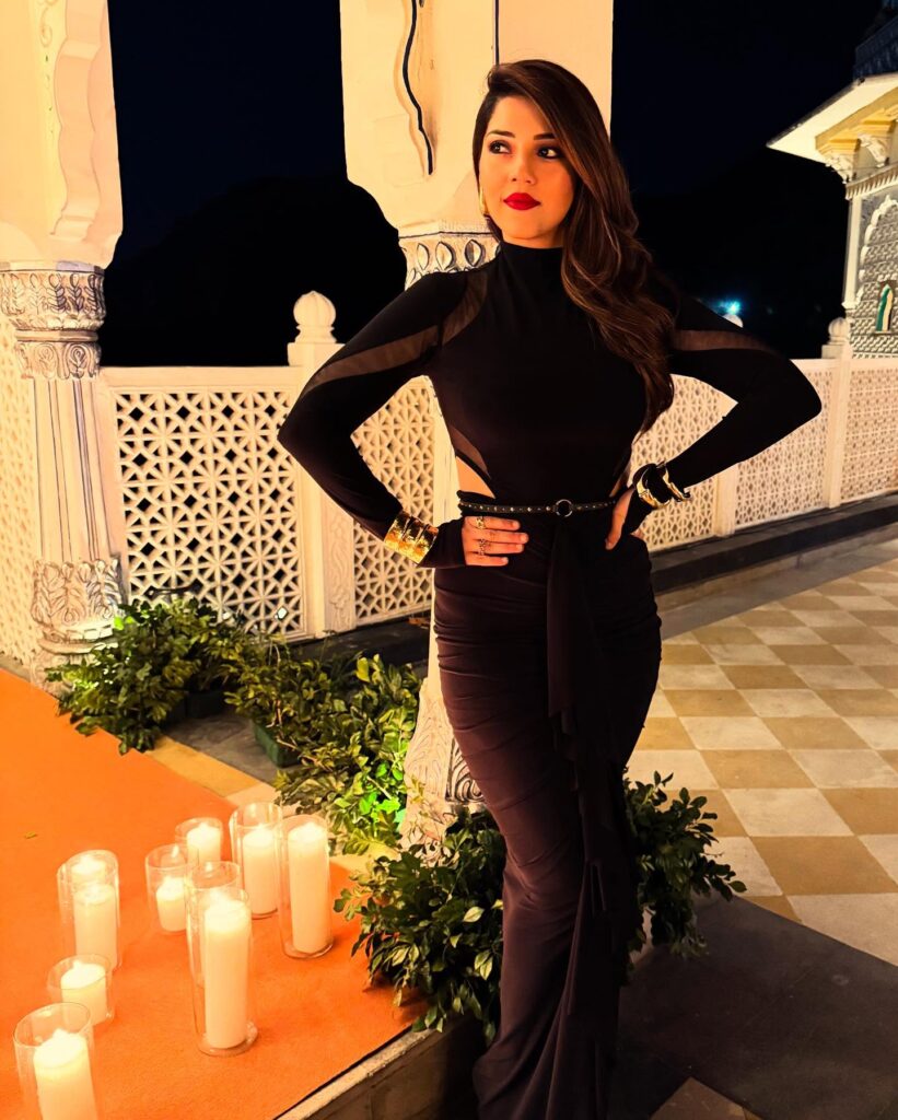 Mehreen Pirzadaa 4 821x1024 1