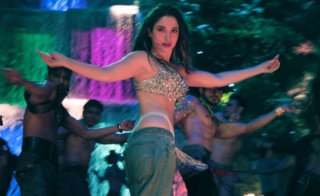 Tamannaah Crowned Queen of Item Songs