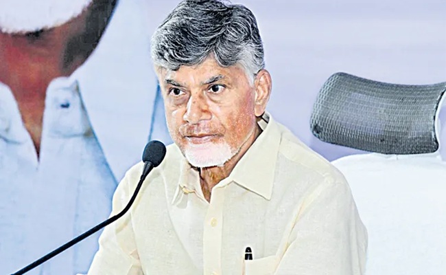 Naidu Questions YSRCP’s Media Strategy